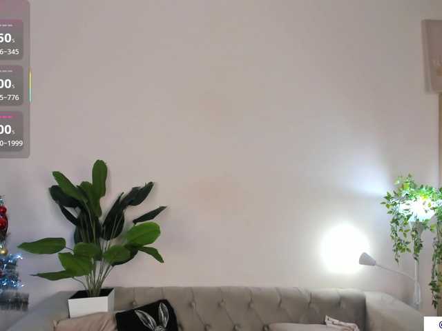 IceStrawberry's BongaCams show and profile