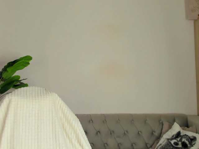 IceStrawberry's BongaCams show and profile