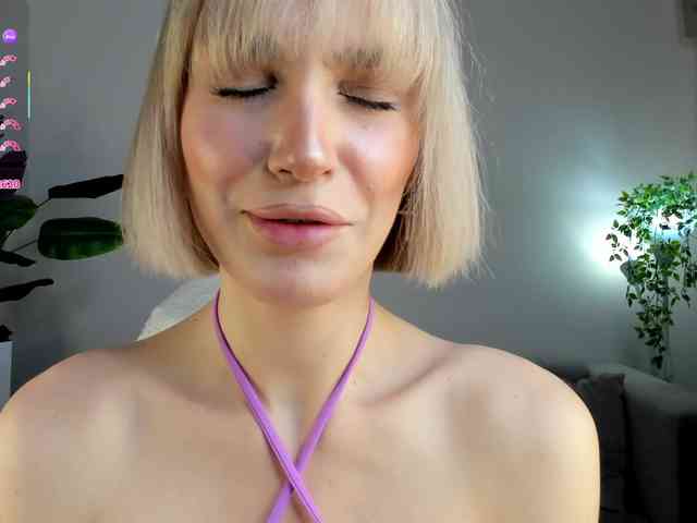 IceStrawberry webcam