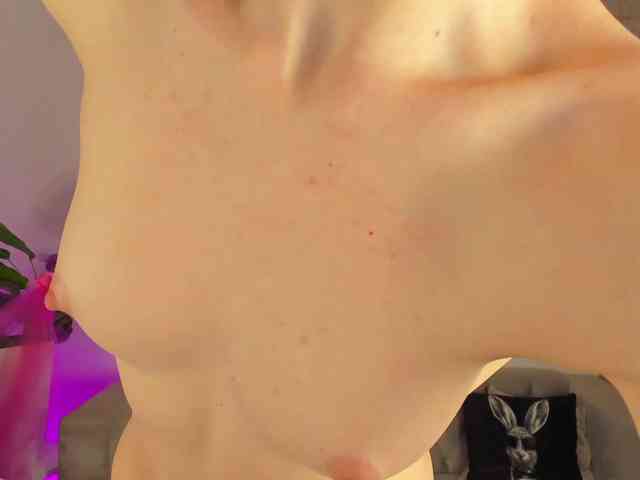 IceStrawberry webcam