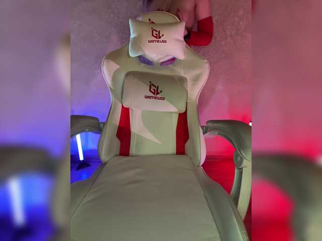 Monika71's BongaCams show and profile