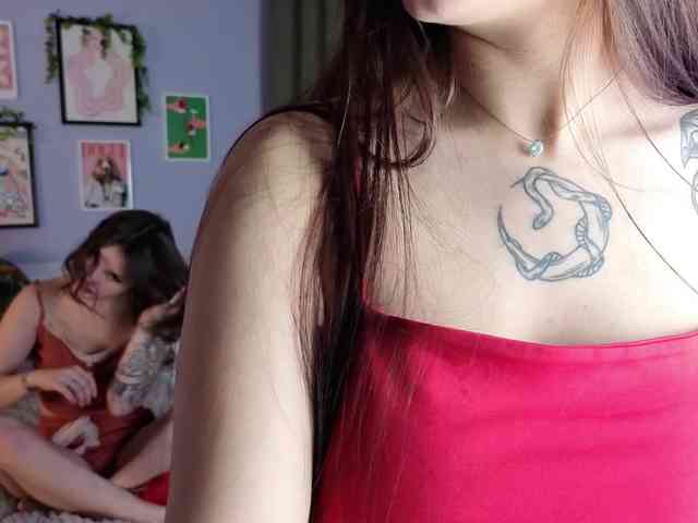 hollydreamer Live Webcam on BongaCams