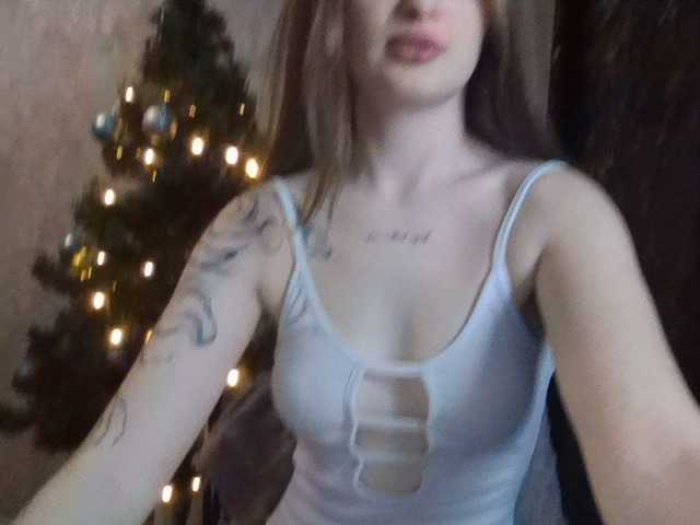 alisshes's BongaCams show and profile