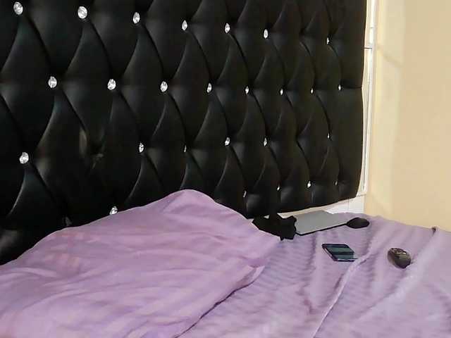 trina94 webcam bongacams model stream image