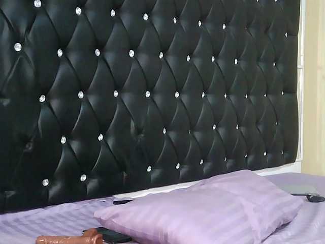 trina94 webcam bongacams model stream image