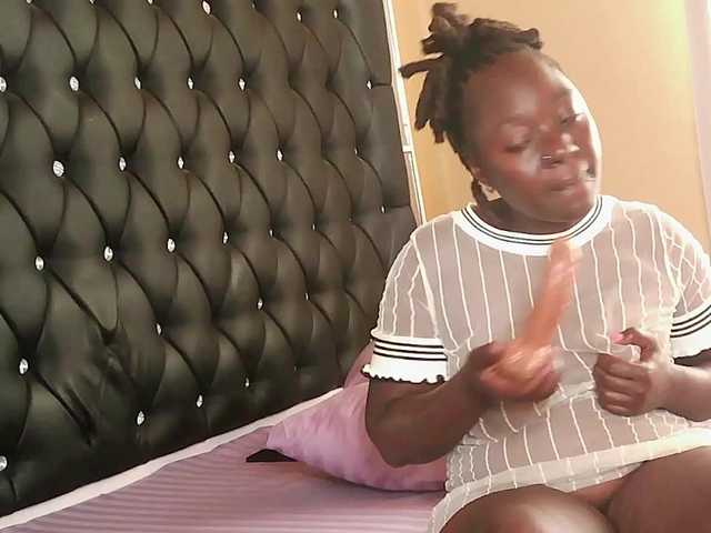 trina94 webcam bongacams model stream image