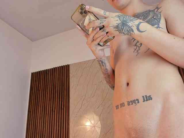 king-lovely-horny webcam