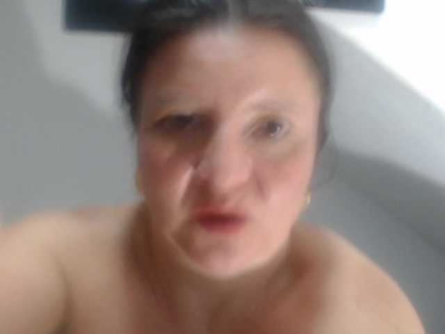 DeboraCienfuegos25's BongaCams show and profile