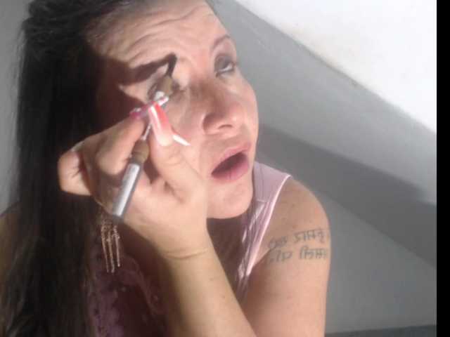 DeboraCienfuegos25's BongaCams show and profile