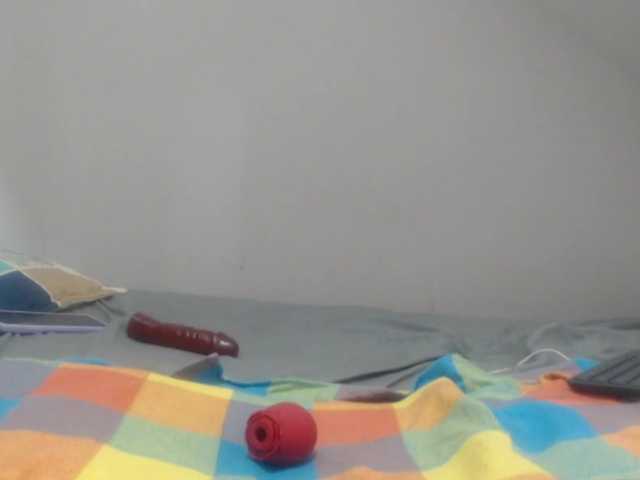 DeboraCienfuegos25's BongaCams show and profile