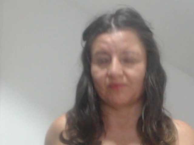 DeboraCienfuegos25's BongaCams show and profile