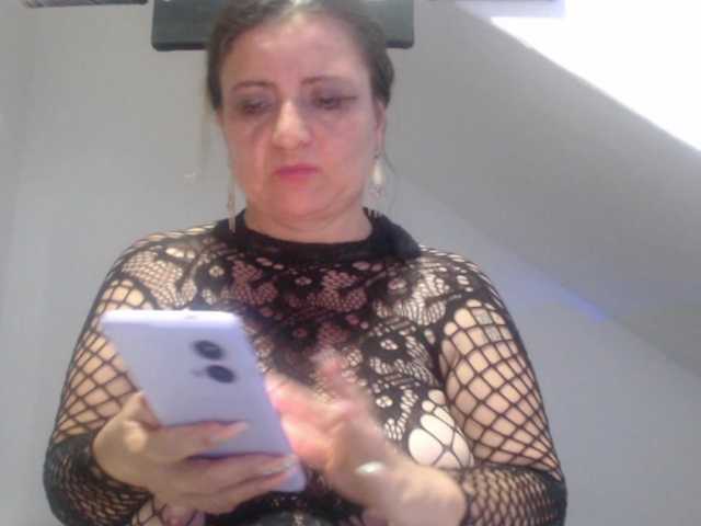 DeboraCienfuegos25's BongaCams show and profile