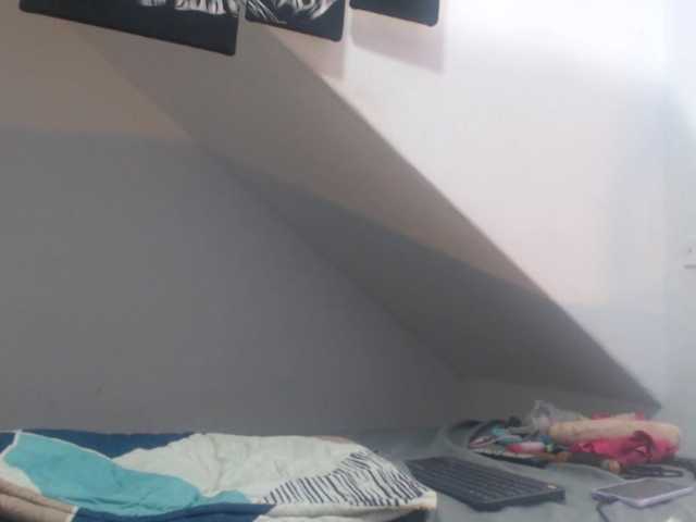 DeboraCienfuegos25's BongaCams show and profile