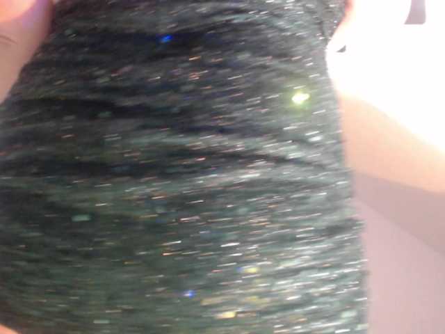 DeboraCienfuegos25 — Hi everyone, I'm going to complete my profile with a sexy video for your entertainment, my loves. I hope you like it a lot and want to know much, much more about me.