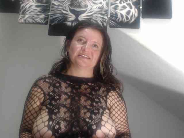 DeboraCienfuegos25 webcam