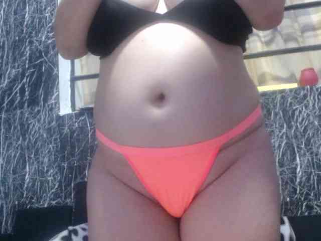 DeboraCienfuegos25 webcam