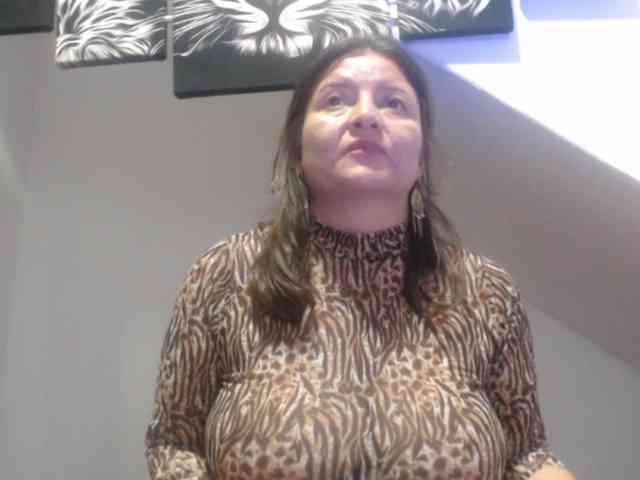 DeboraCienfuegos25 webcam