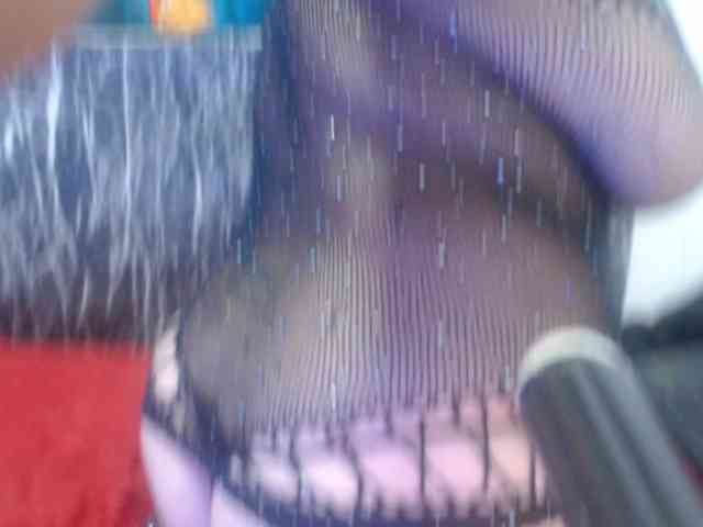 DeboraCienfuegos25 webcam