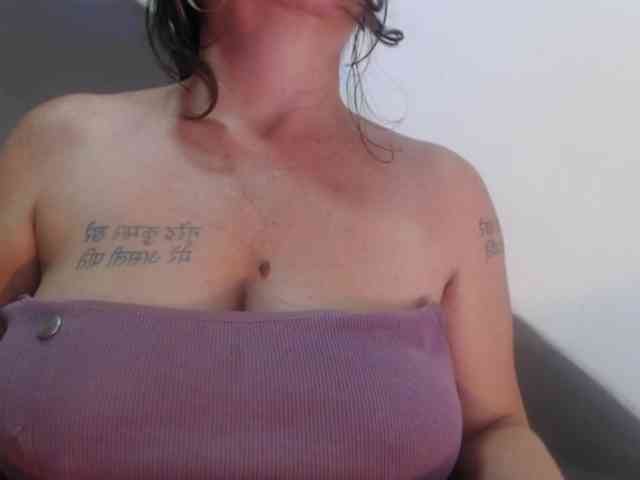 DeboraCienfuegos25 webcam