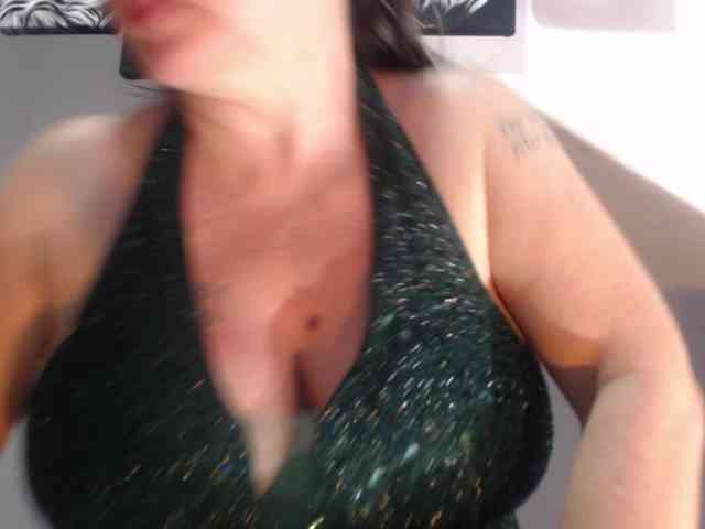 DeboraCienfuegos25 DeboraCienfuegos25