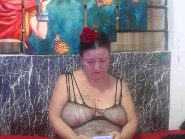 DeboraCienfuegos25 webcam