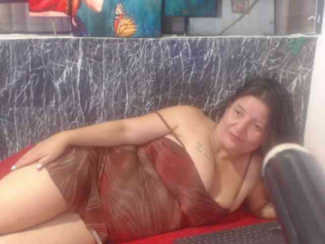 DeboraCienfuegos25 webcam