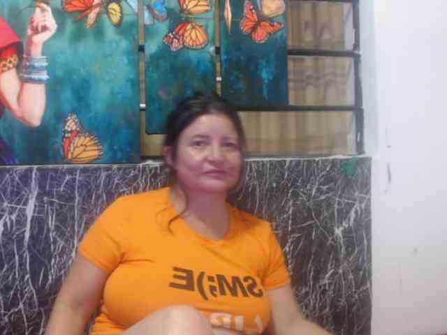 DeboraCienfuegos25 webcam