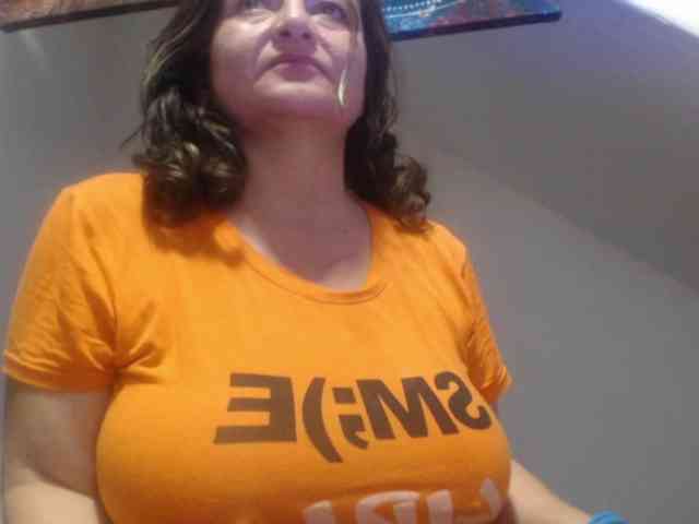 DeboraCienfuegos25 webcam