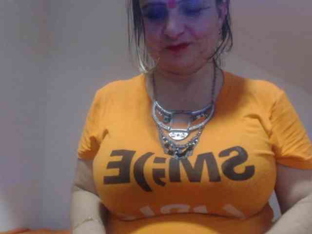 DeboraCienfuegos25 webcam