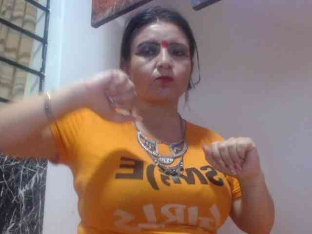 DeboraCienfuegos25 webcam