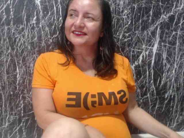 DeboraCienfuegos25 webcam