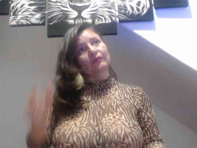 DeboraCienfuegos25 webcam