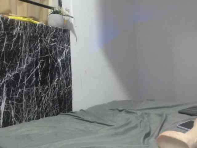 DeboraCienfuegos25 webcam