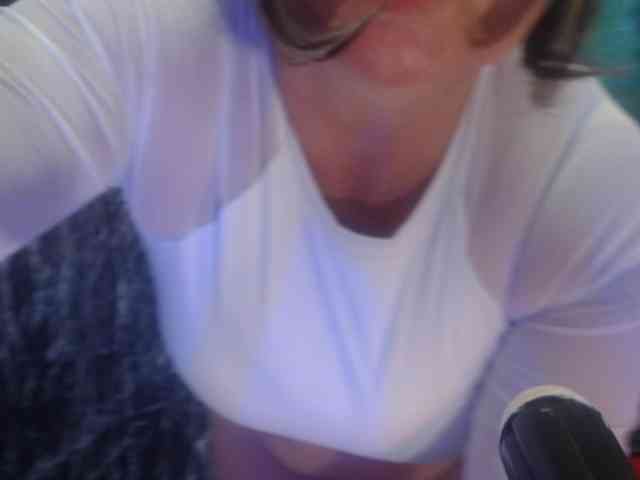 DeboraCienfuegos25 webcam