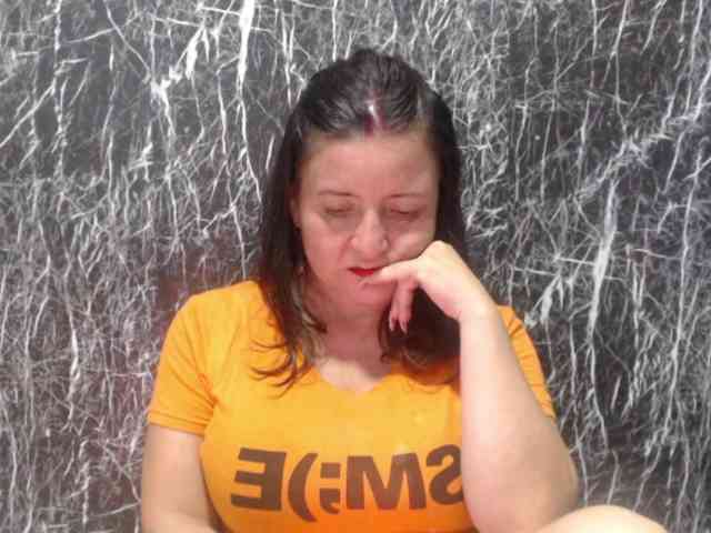 DeboraCienfuegos25 webcam