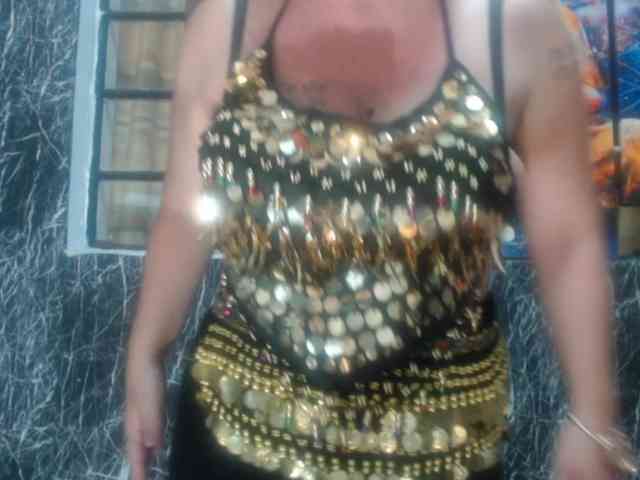 DeboraCienfuegos25 DeboraCienfuegos25