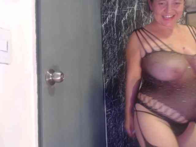 DeboraCienfuegos25 webcam