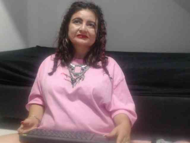 DeboraCienfuegos25 webcam