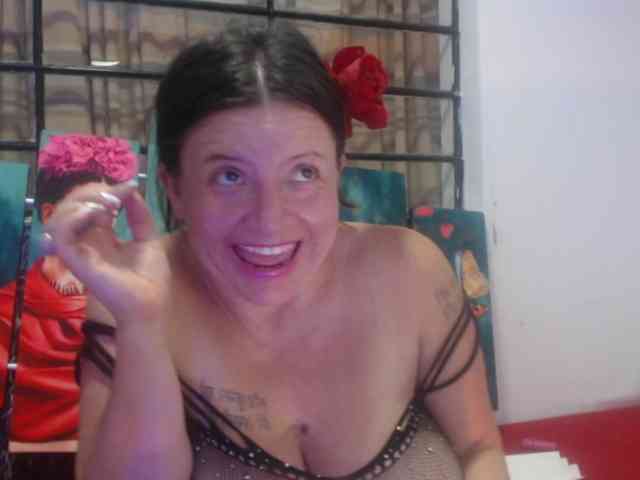 DeboraCienfuegos25 webcam