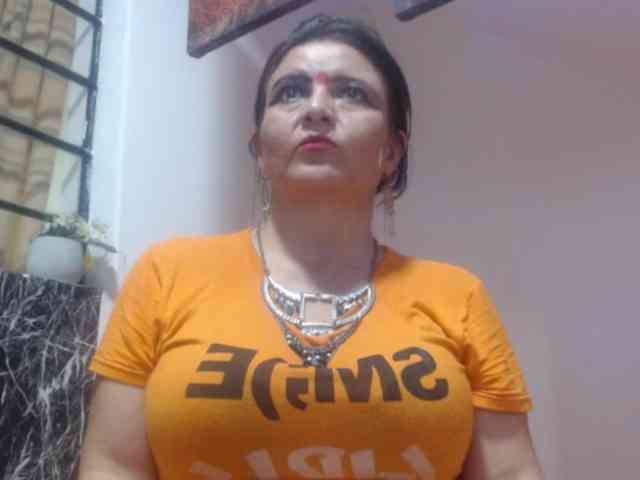 DeboraCienfuegos25 webcam