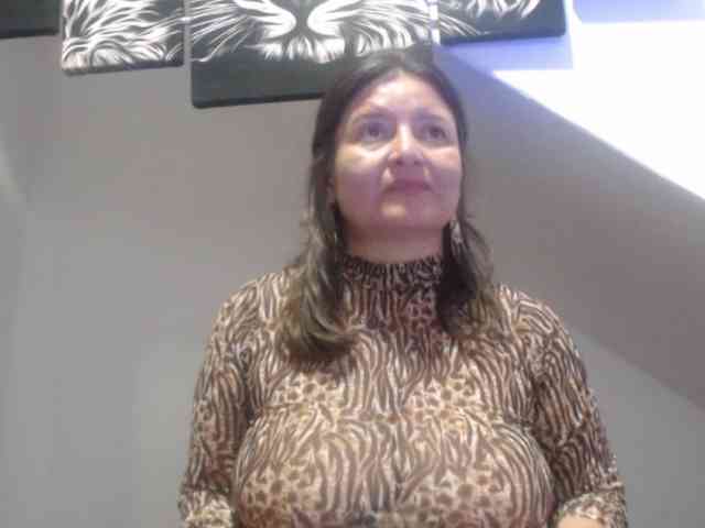 DeboraCienfuegos25 webcam