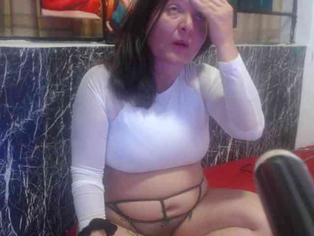 DeboraCienfuegos25 webcam