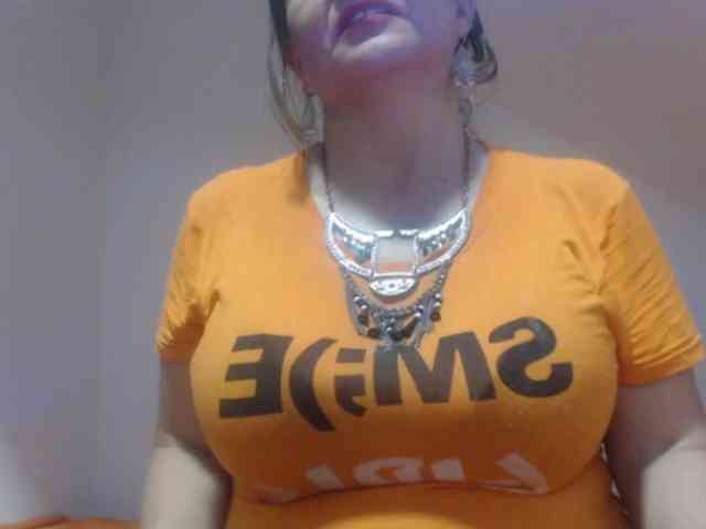 DeboraCienfuegos25 webcam