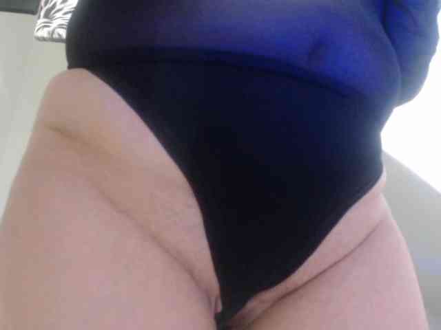 DeboraCienfuegos25 webcam