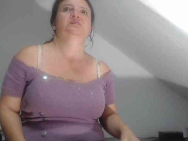 DeboraCienfuegos25 webcam