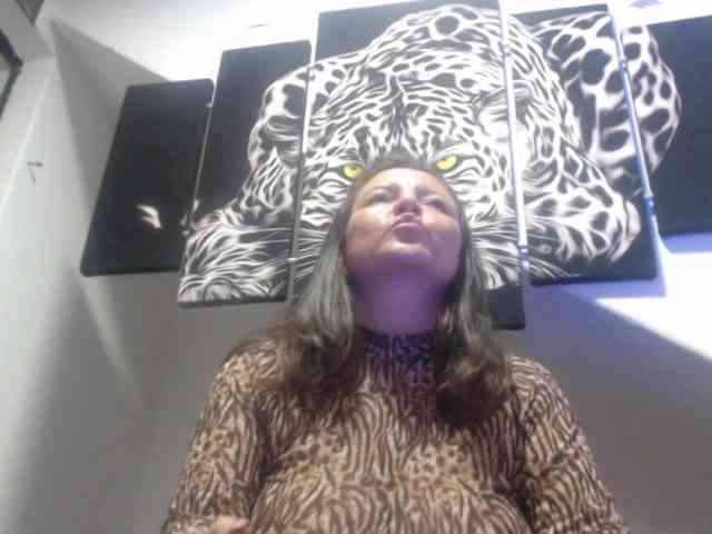 DeboraCienfuegos25 webcam