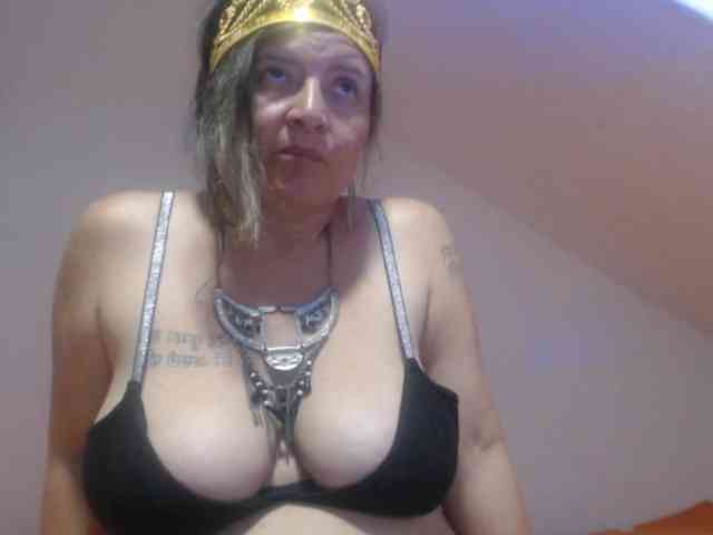 DeboraCienfuegos25 webcam