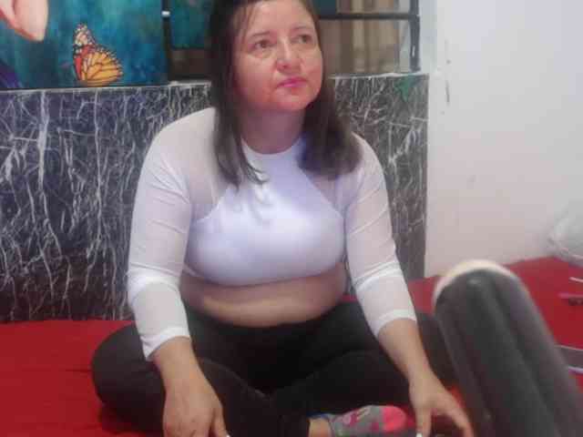 DeboraCienfuegos25 webcam