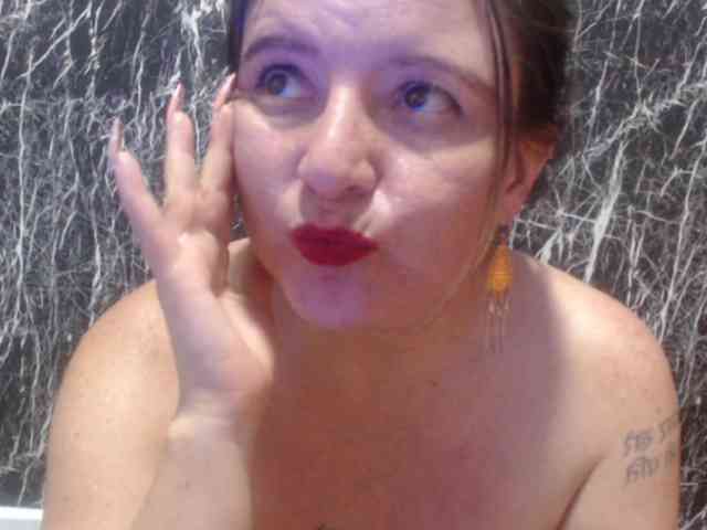 DeboraCienfuegos25 webcam