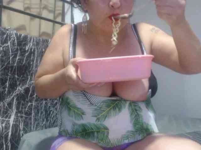 DeboraCienfuegos25 webcam